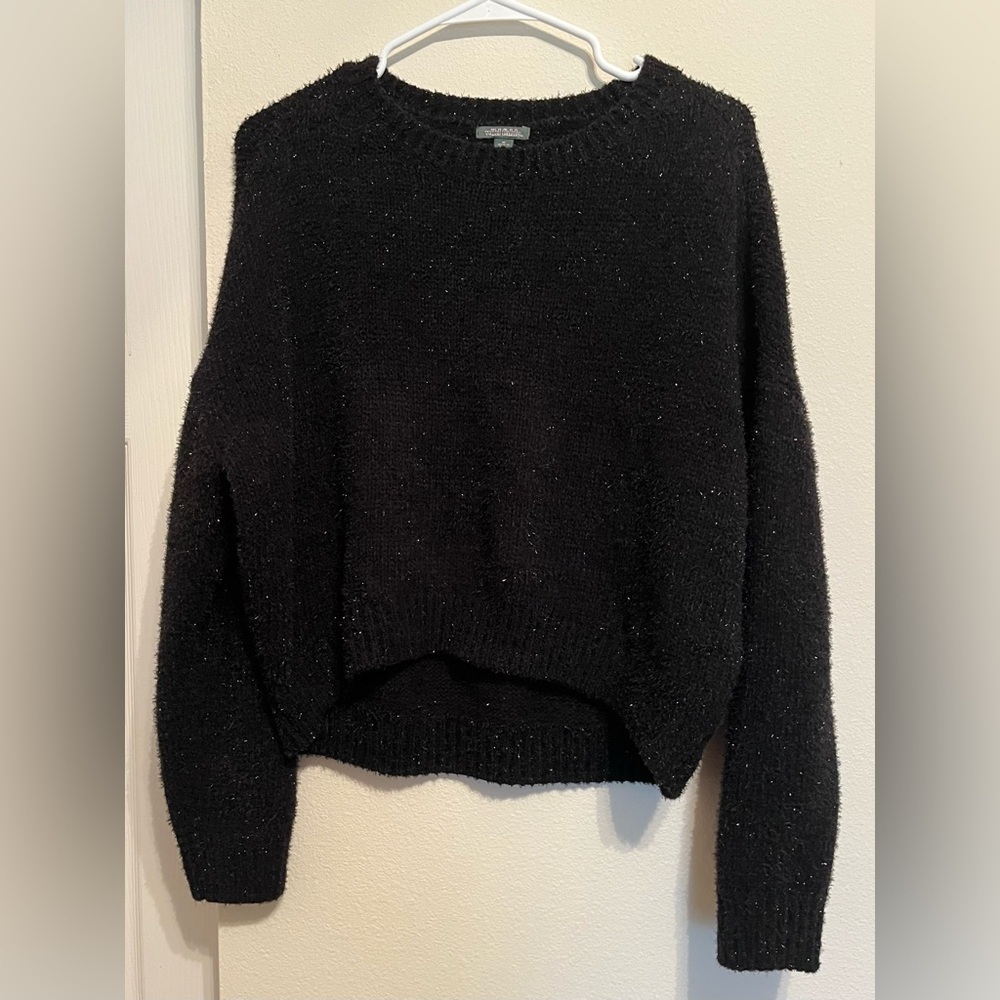 WILD FABLE~ BLACK SWEATER~SILVER FLECKS~M